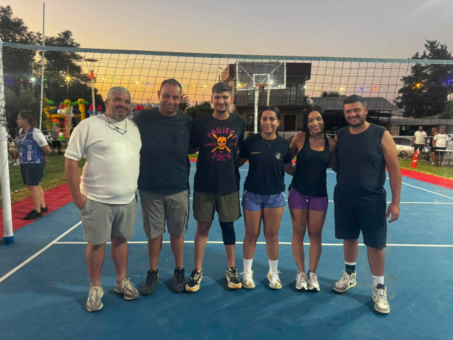 Nergisli'de Voleybol ve &Ccedil;ocuk Şenliği coşkusu başladı